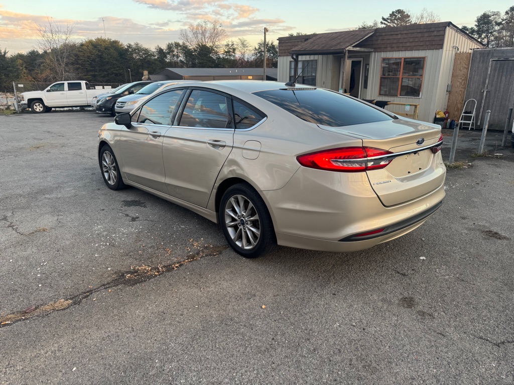 Photo 4 of this FORD FUSION