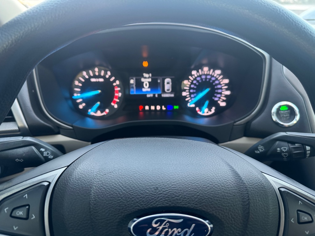 Photo 13 of this FORD FUSION