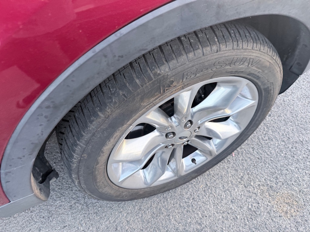 Photo 9 of this FORD EXPLORER