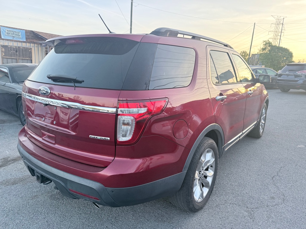 Photo 6 of this FORD EXPLORER