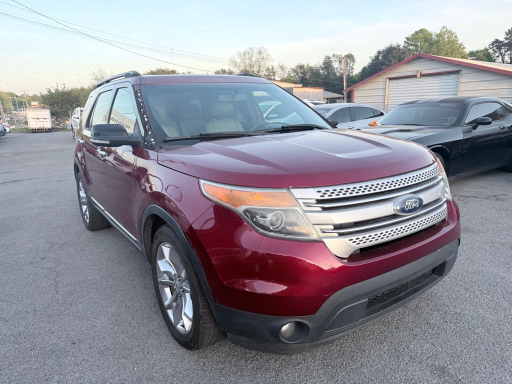 Photo 2 of this FORD EXPLORER