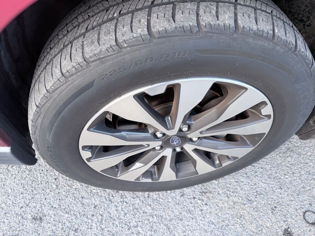 Photo 23 of this SUBARU OUTBACK