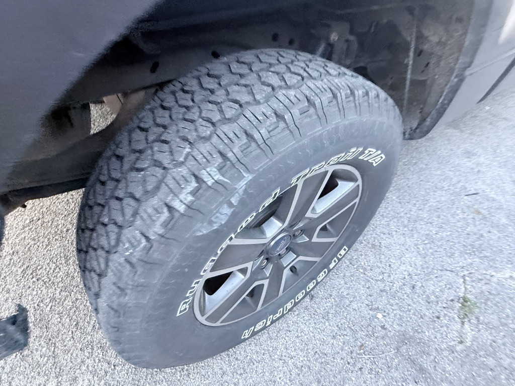 Photo 11 of this FORD F150