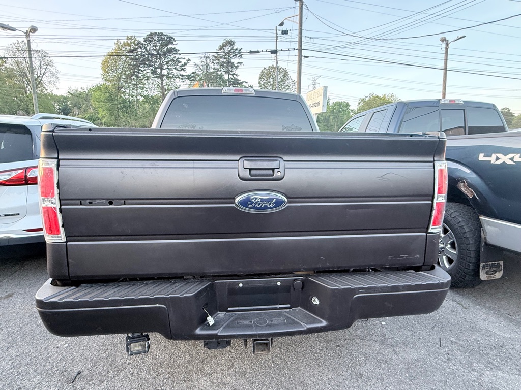 Photo 4 of this FORD F150