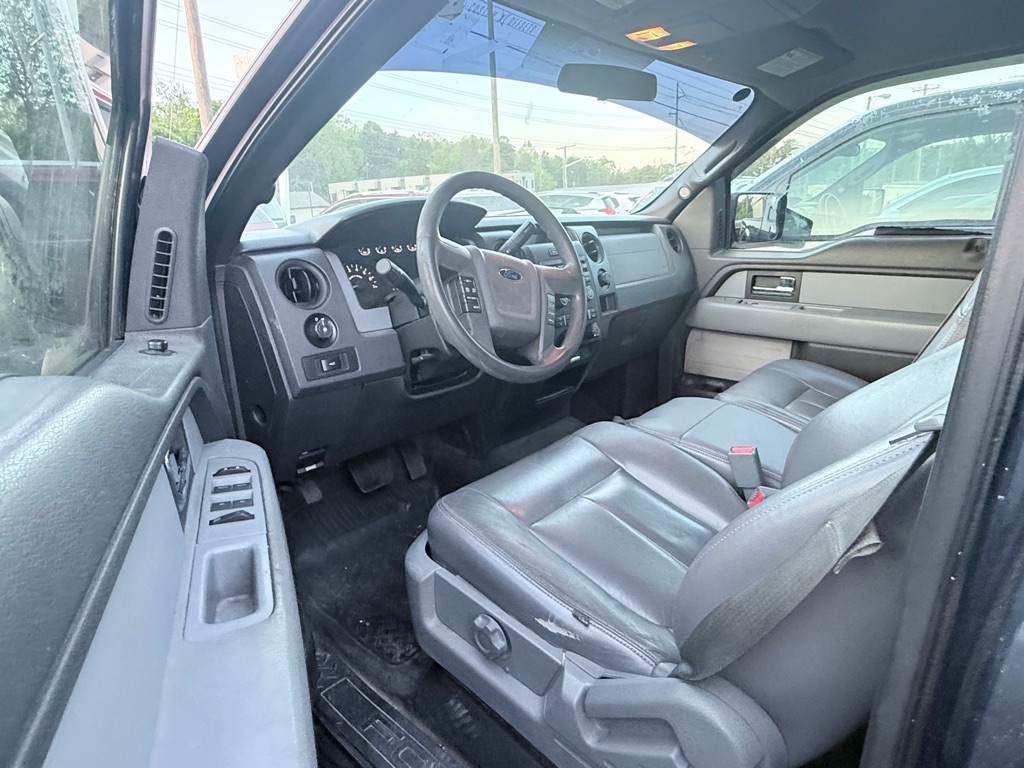 Photo 7 of this FORD F150