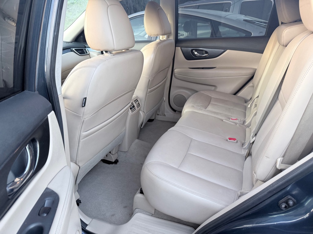 Photo 5 of this NISSAN ROGUE