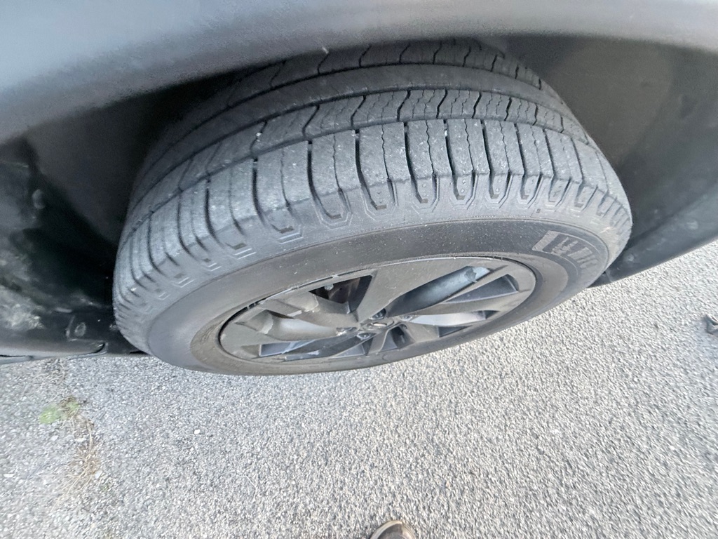 Photo 18 of this NISSAN ROGUE
