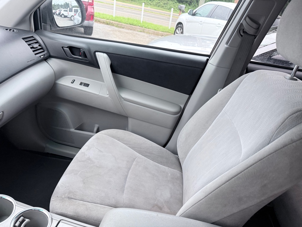 Photo 11 of this TOYOTA HIGHLANDER