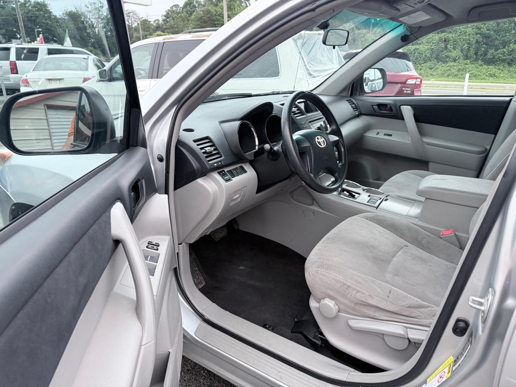Photo 7 of this TOYOTA HIGHLANDER