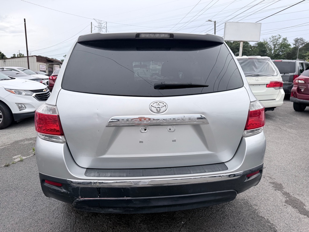 Photo 5 of this TOYOTA HIGHLANDER