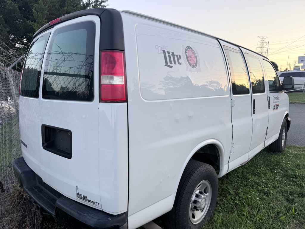 Photo 3 of this CHEVROLET EXPRESS G3500