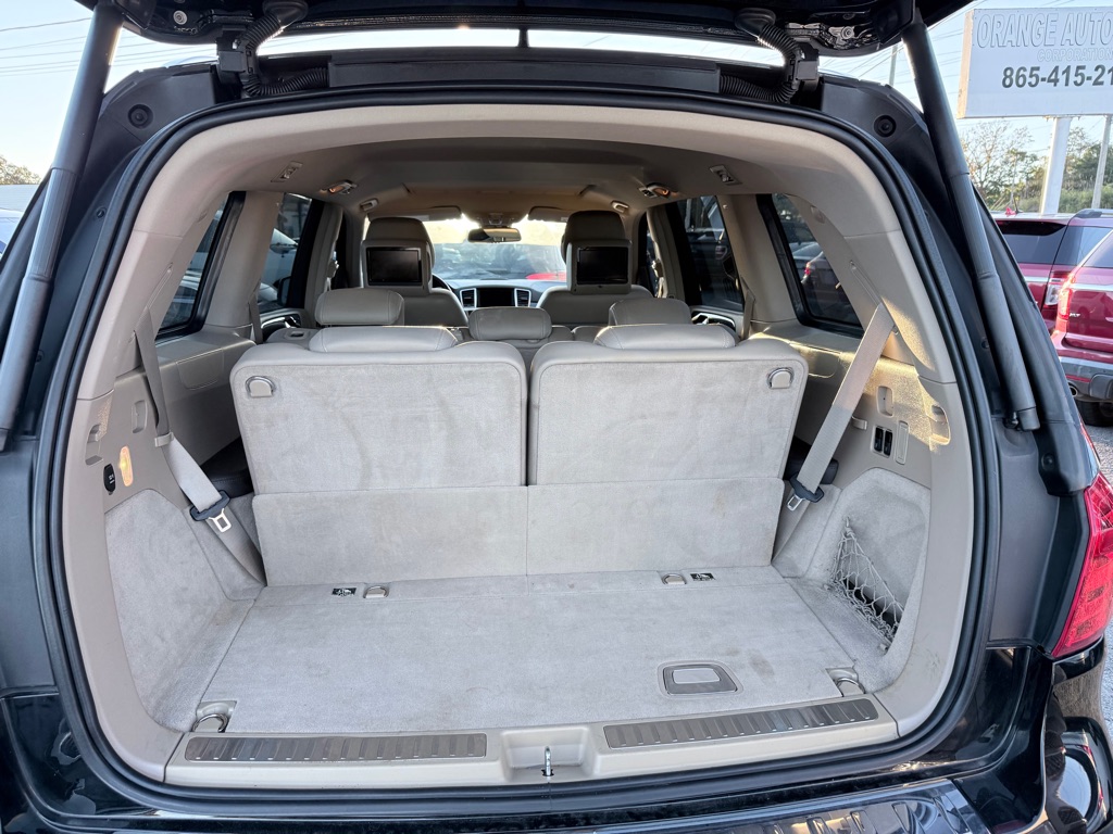 Photo 17 of this MERCEDES-BENZ GL