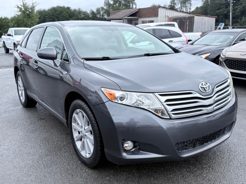 Photo 2 of this TOYOTA VENZA