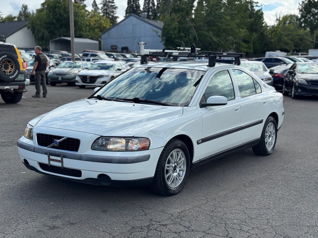 White 2004 Volvo S60 Sedan Front-Wheel Drive 5-Speed Manual