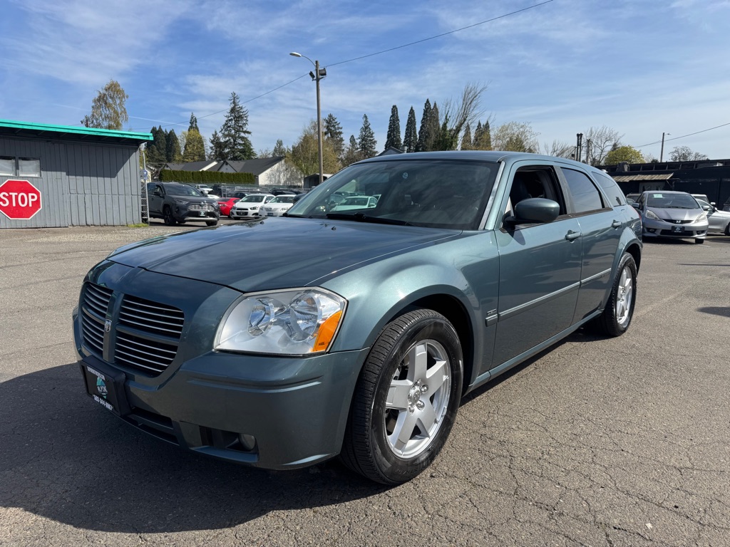 Gray 2005 Dodge Magnum R/T AWD Wagon All-Wheel Drive Automatic