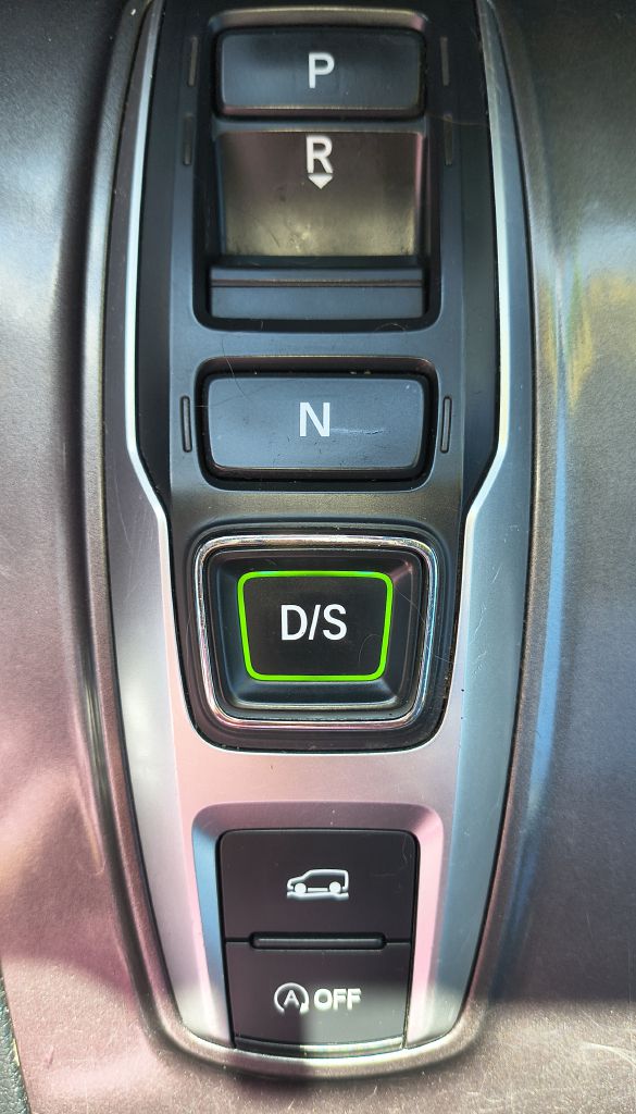 Photo 20 of this HONDA PILOT