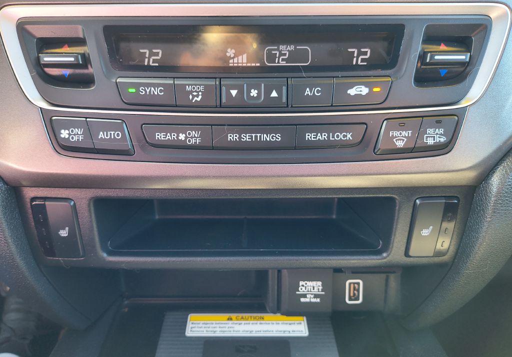 Photo 19 of this HONDA PILOT