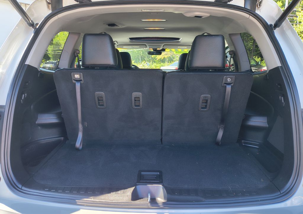 Photo 7 of this HONDA PILOT