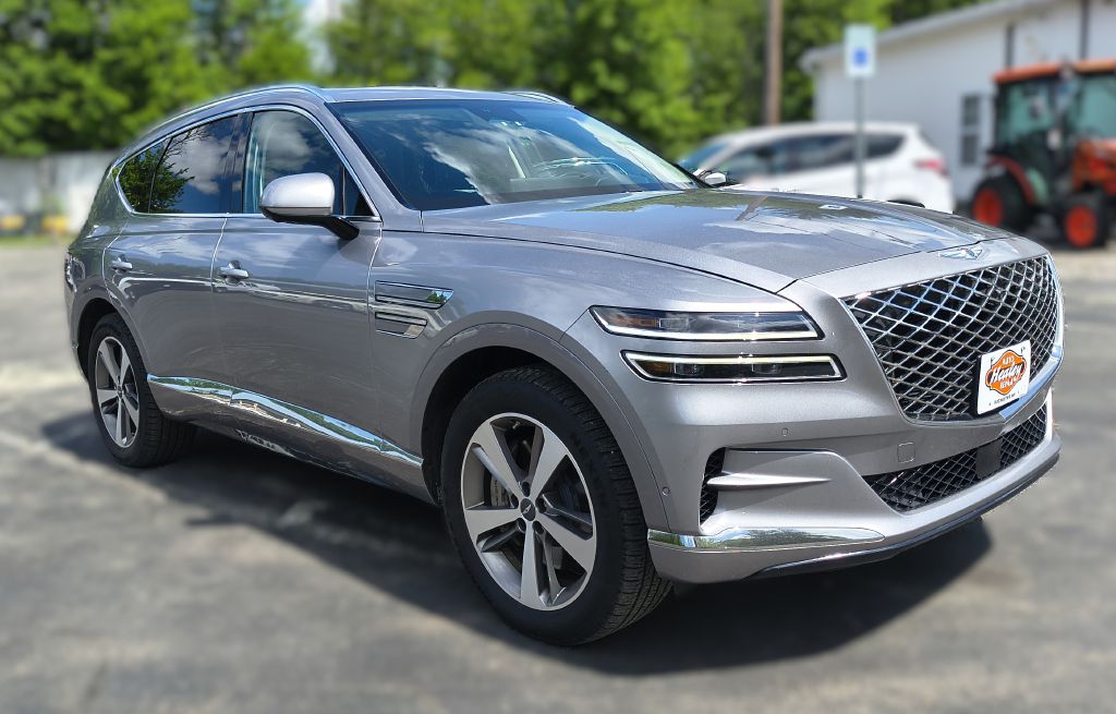 Photo 3 of this GENESIS GV80