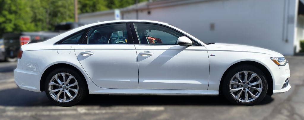 Photo 4 of this AUDI A6