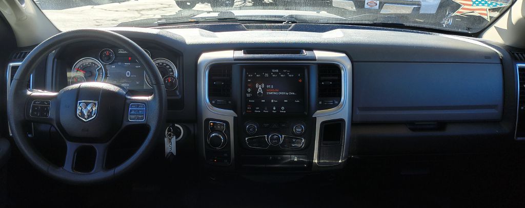 Photo 4 of this RAM 1500 CLASSIC