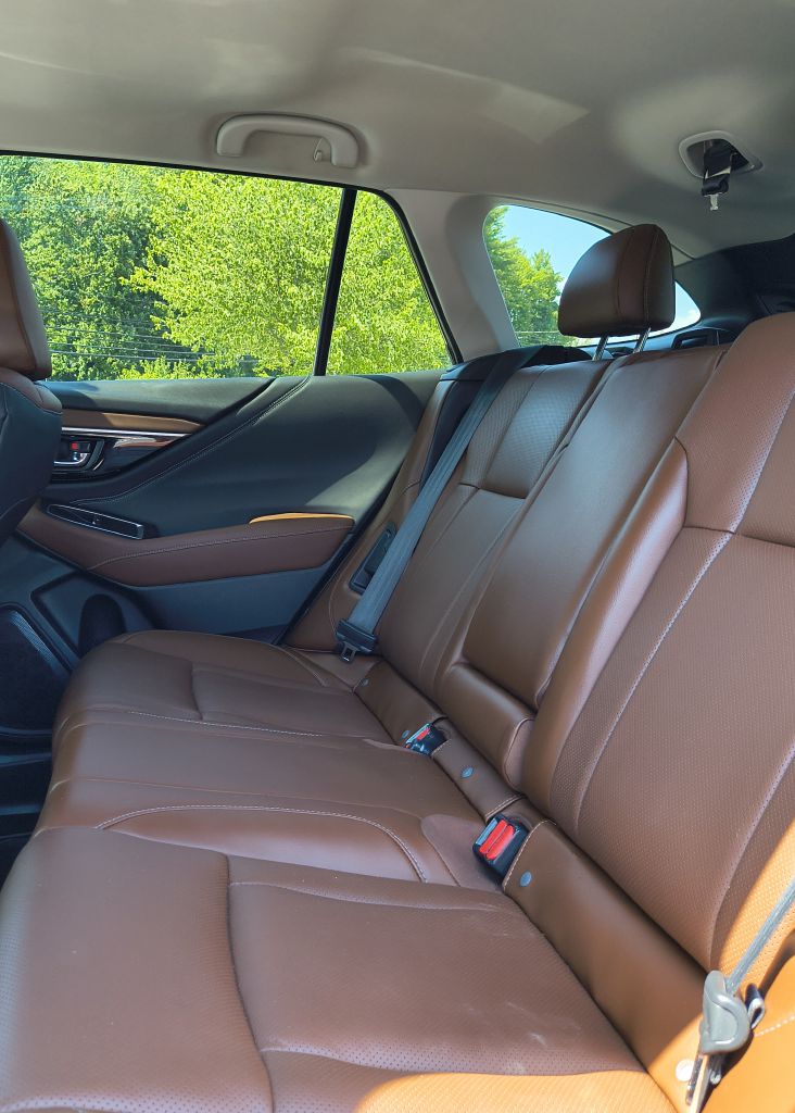 Photo 7 of this SUBARU OUTBACK
