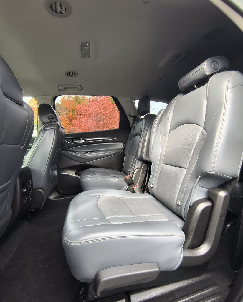 Photo 14 of this BUICK ENCLAVE