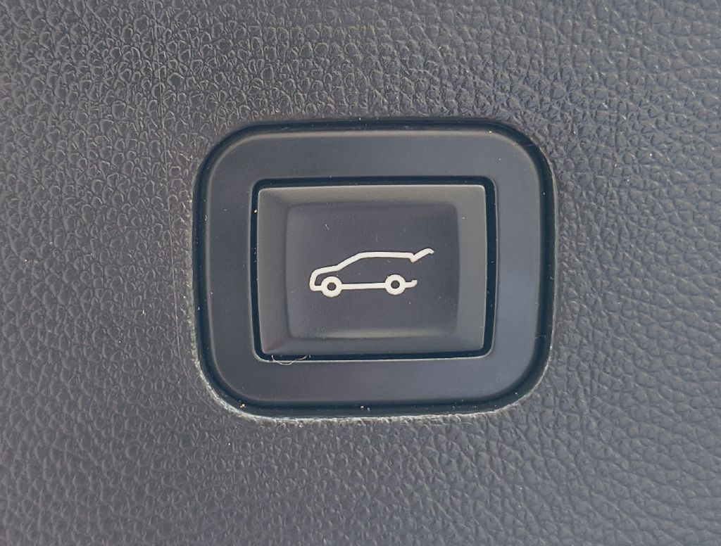 Photo 19 of this BUICK ENCLAVE