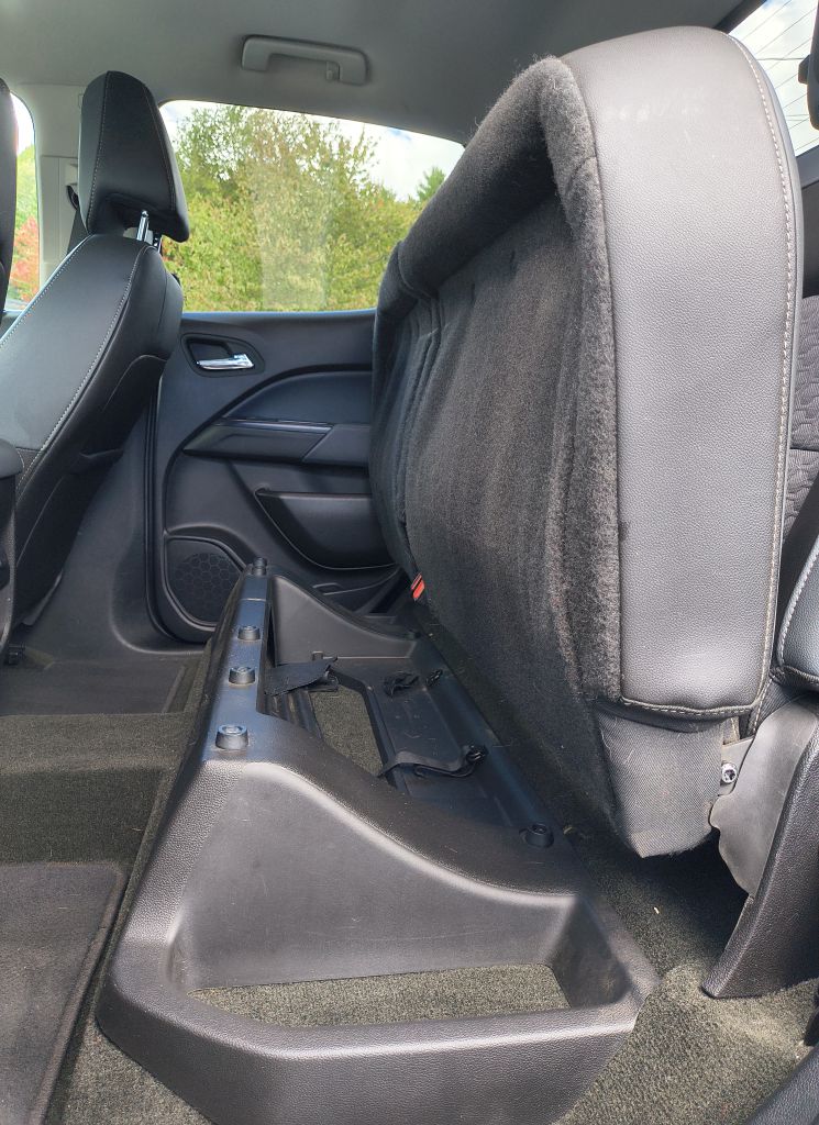 Photo 9 of this CHEVROLET COLORADO