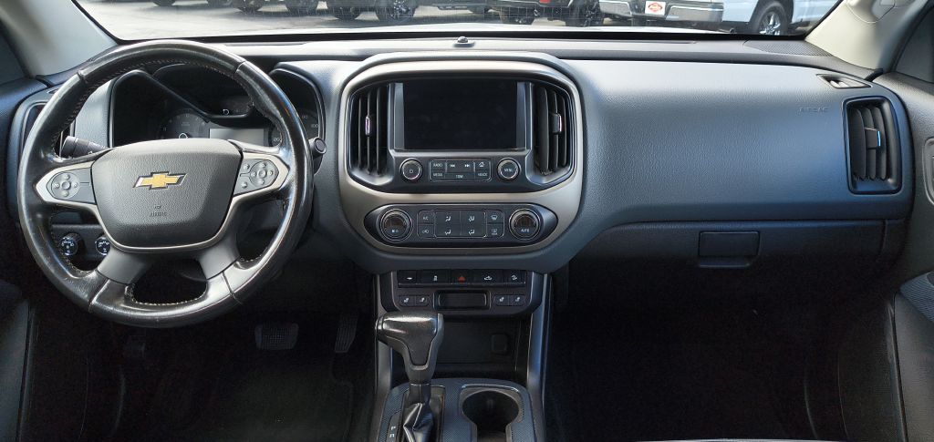 Photo 10 of this CHEVROLET COLORADO