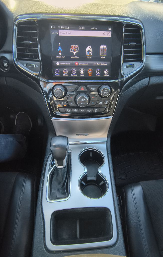Photo 16 of this JEEP GRAND CHEROKEE