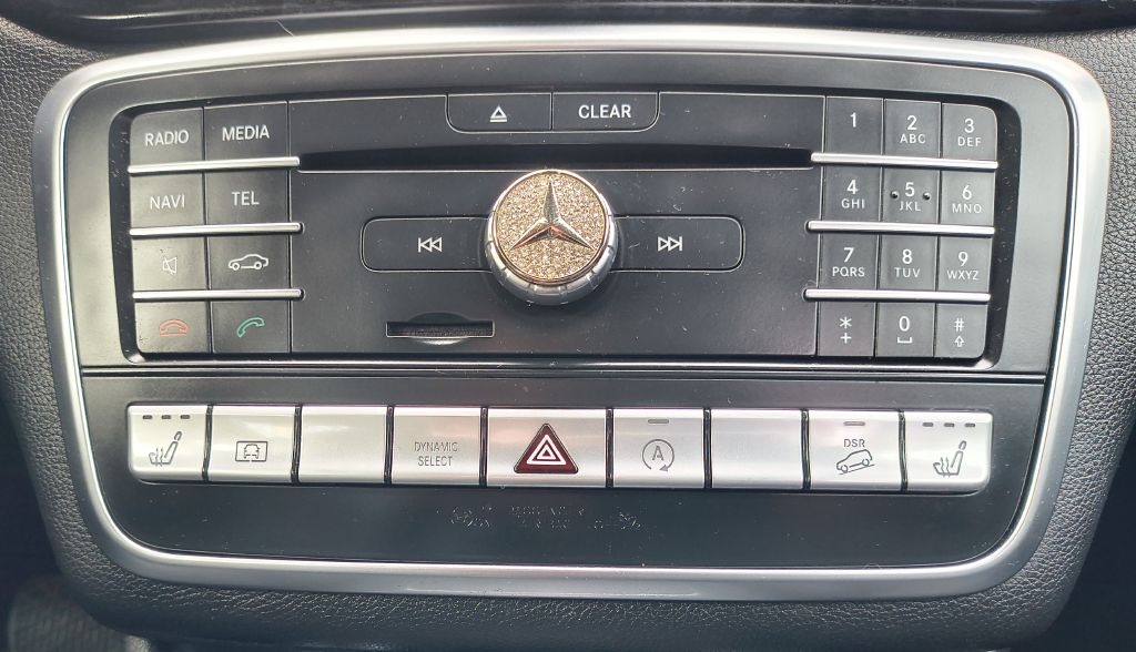 Photo 16 of this MERCEDES-BENZ GLA