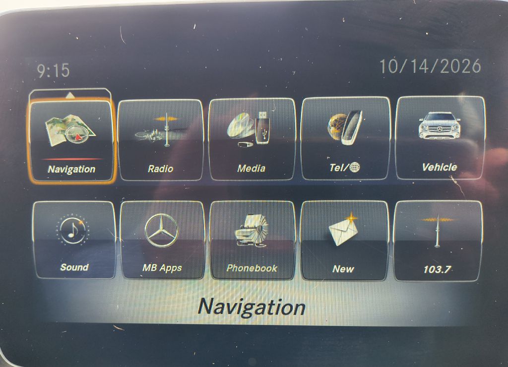 Photo 17 of this MERCEDES-BENZ GLA