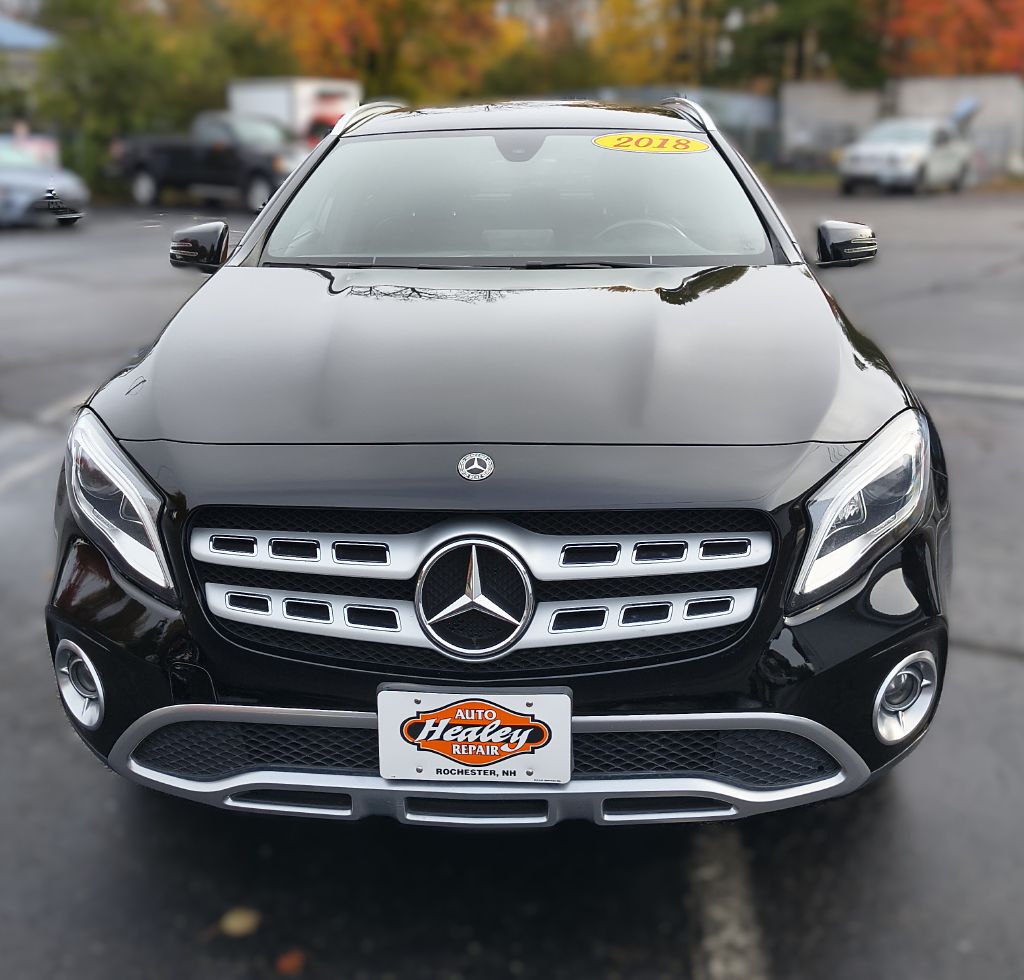 Photo 2 of this MERCEDES-BENZ GLA