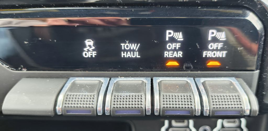 Photo 9 of this RAM 1500