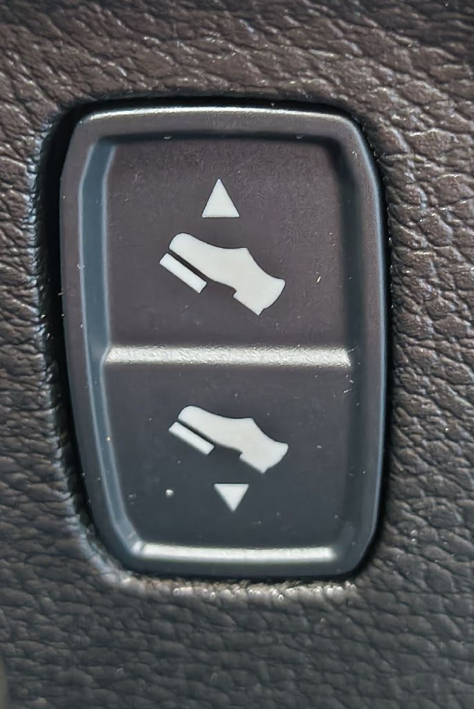 Photo 17 of this RAM 1500