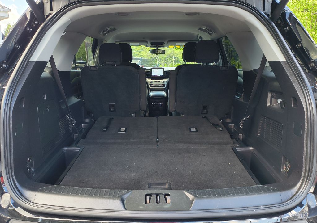 Photo 20 of this FORD EXPLORER