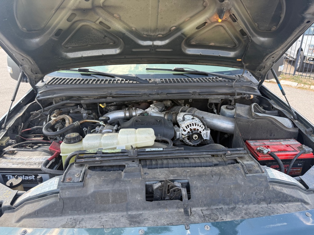 Photo 19 of this FORD EXCURSION