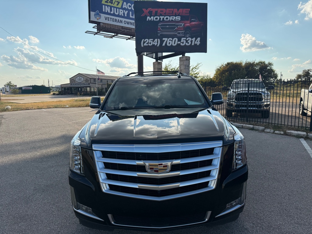 Photo 2 of this CADILLAC ESCALADE