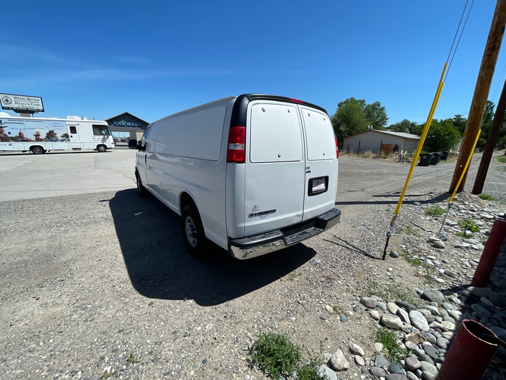 Photo 7 of this CHEVROLET EXPRESS