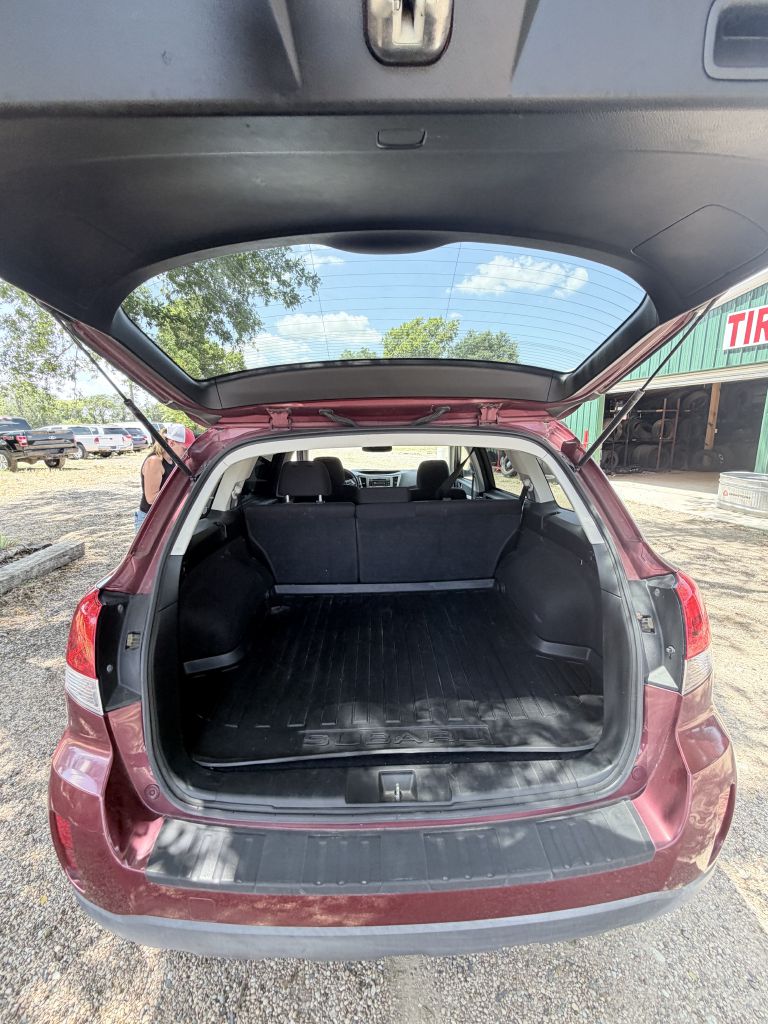 Photo 4 of this SUBARU OUTBACK