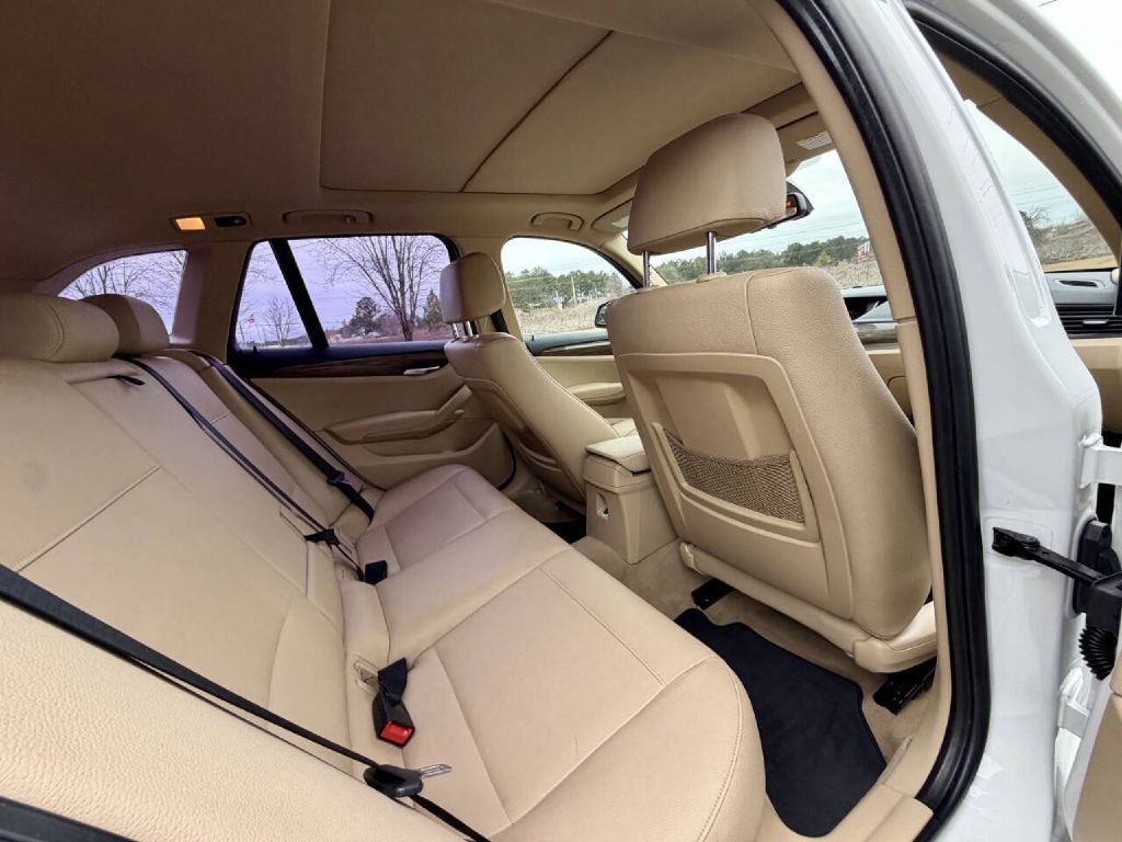 Photo 16 of this BMW X1