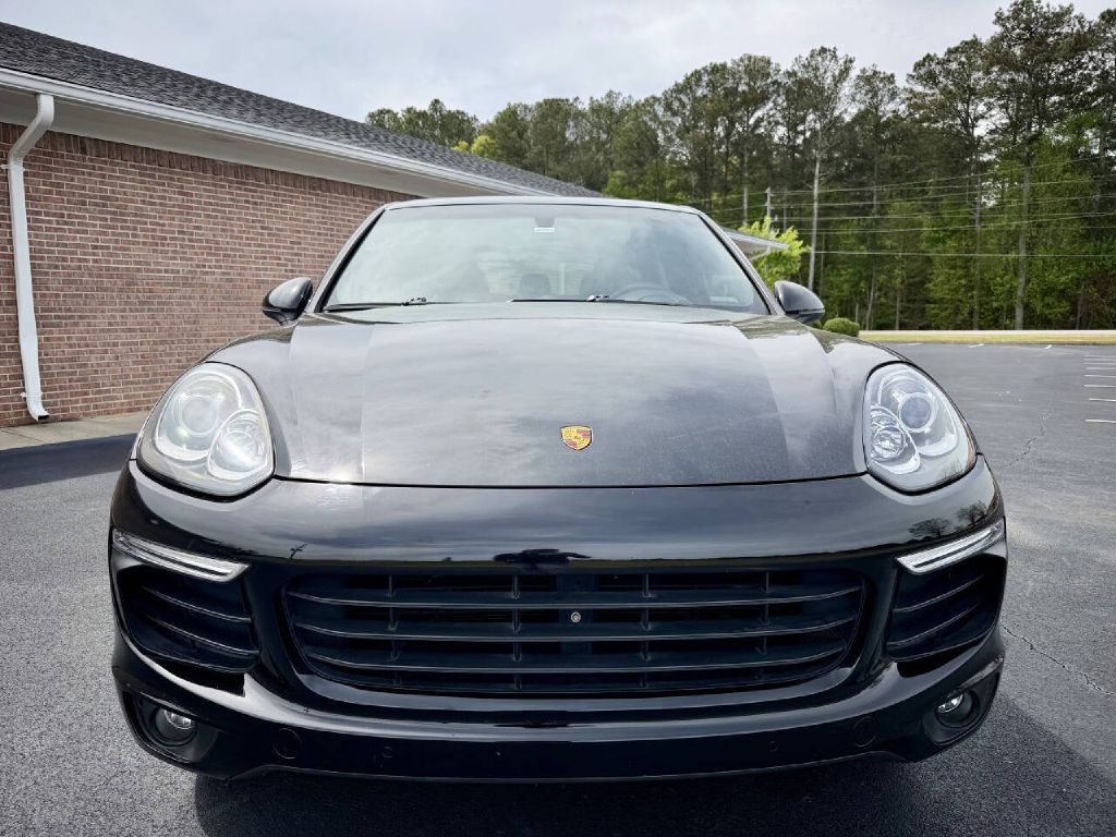 Photo 2 of this PORSCHE CAYENNE