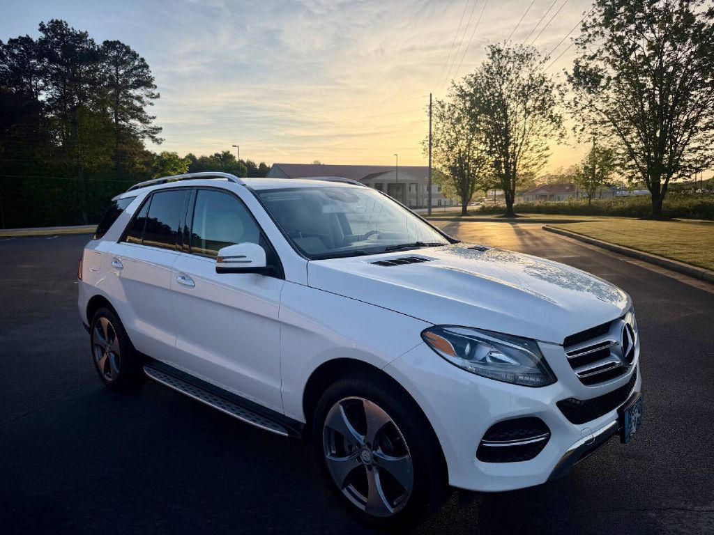Photo 3 of this MERCEDES-BENZ GLE