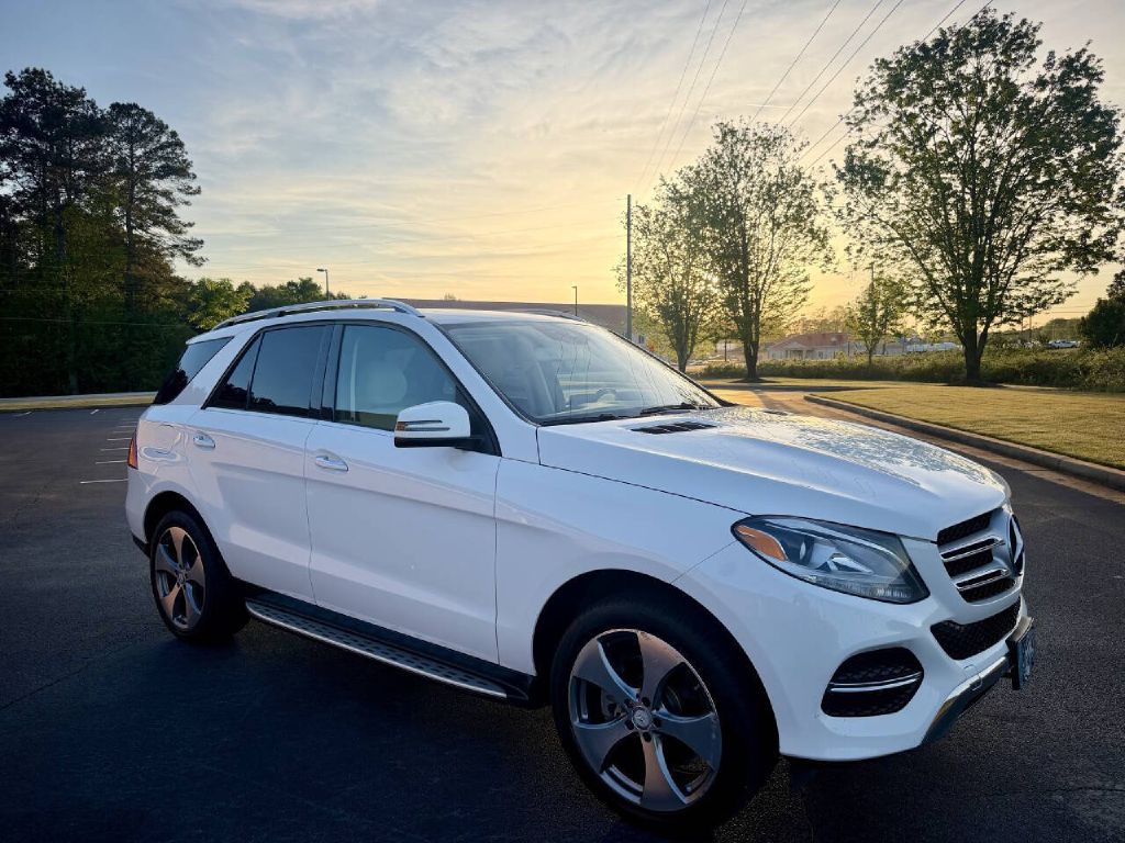 Photo 7 of this MERCEDES-BENZ GLE