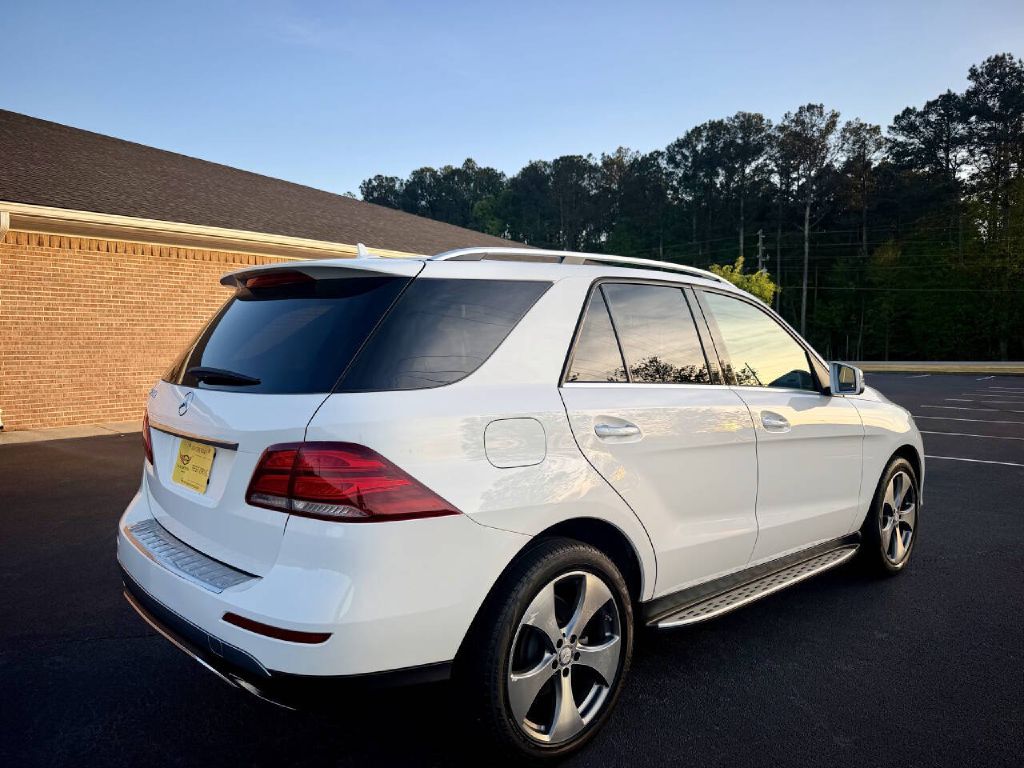 Photo 14 of this MERCEDES-BENZ GLE