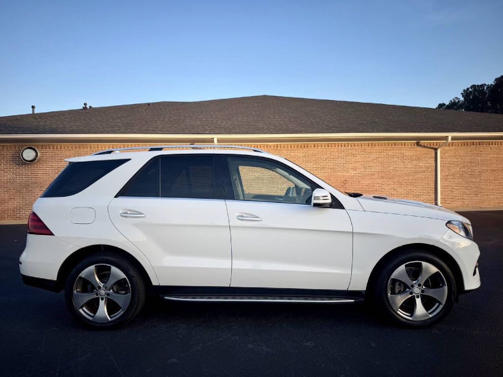 Photo 15 of this MERCEDES-BENZ GLE