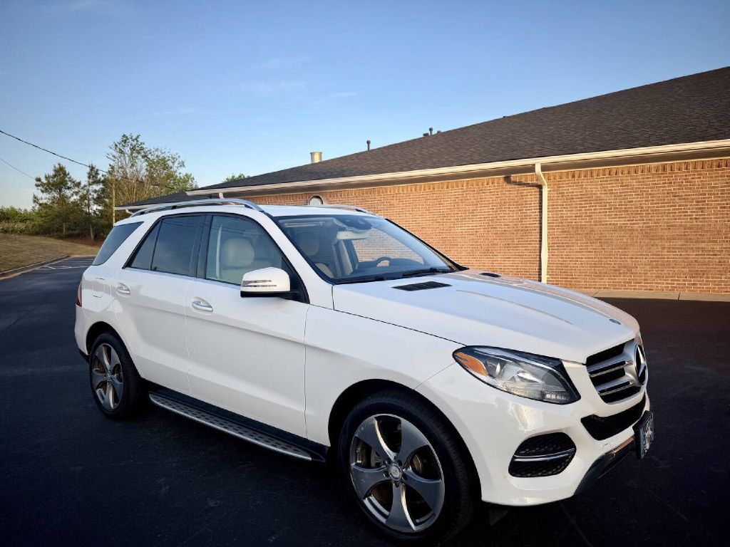 Photo 17 of this MERCEDES-BENZ GLE