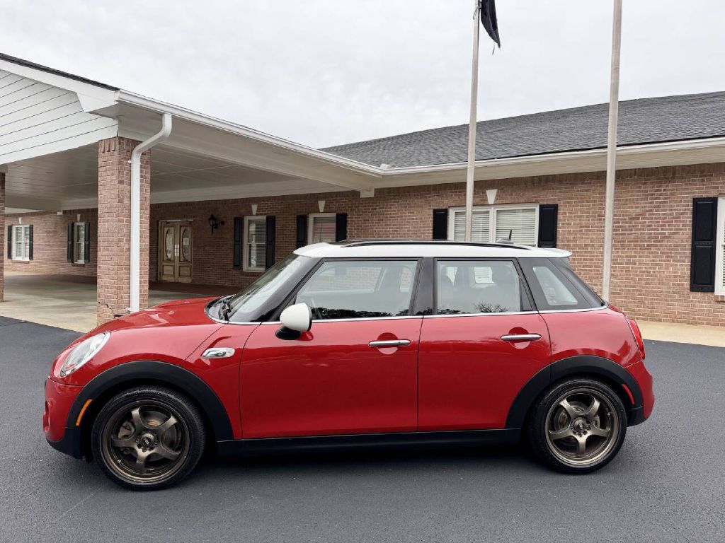 Photo 9 of this MINI COOPER
