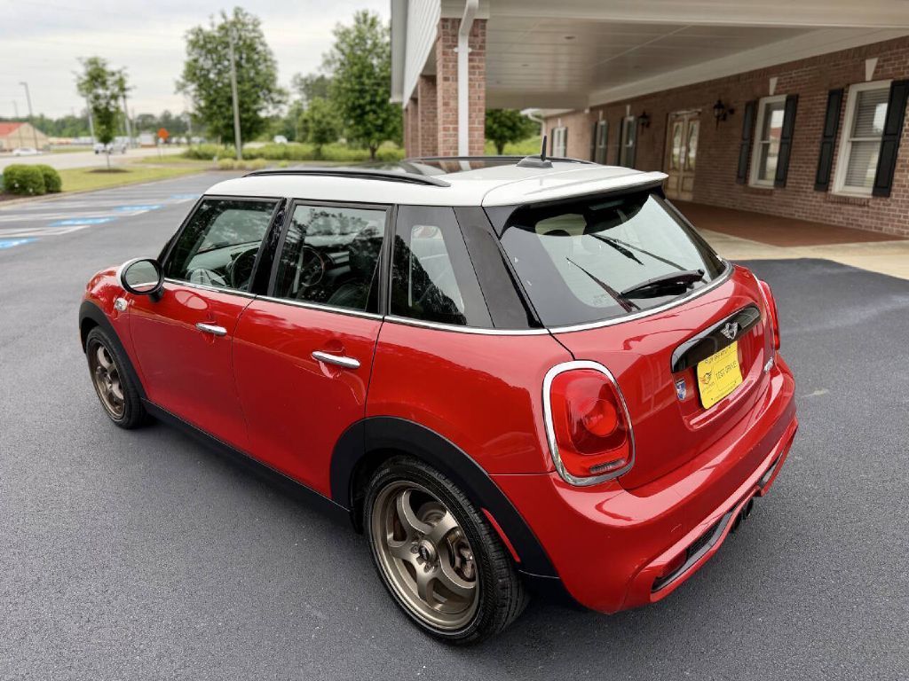Photo 11 of this MINI COOPER